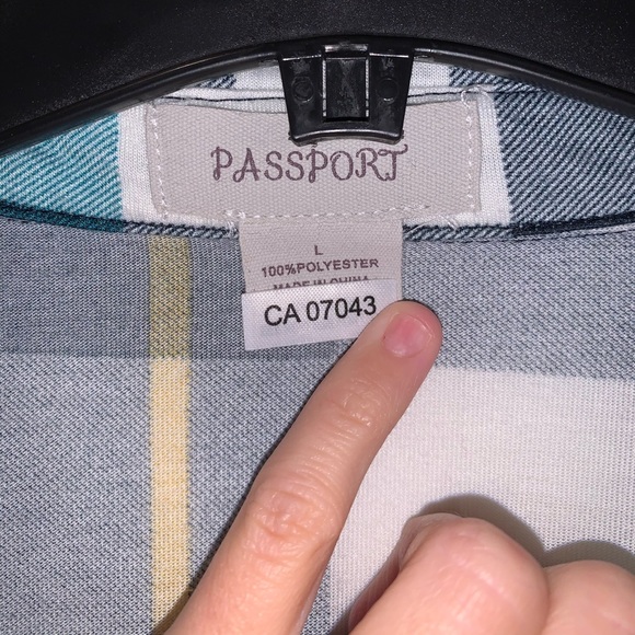 Long Plaid Button-up Shirt - Picture 5 of 8